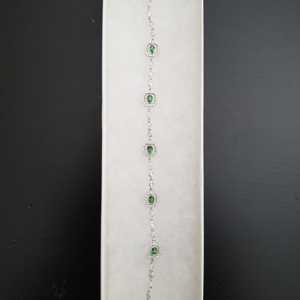 Natural Emerald Diamond Bracelet